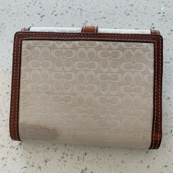 Vintage Coach wallet white logo and brown leather small size - Picture 2 of 6